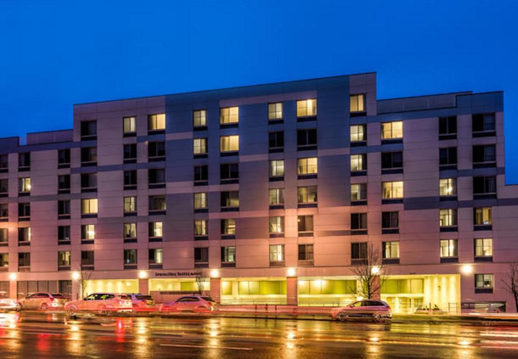 SpringHill Suites by Marriott New York LaGuardia Airport Main image 1